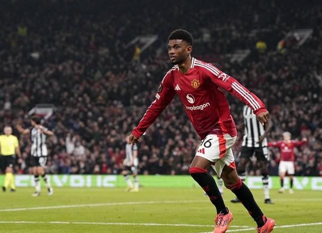 关于Doinb官方宣布重要助攻新规，曼联引发争议！的信息