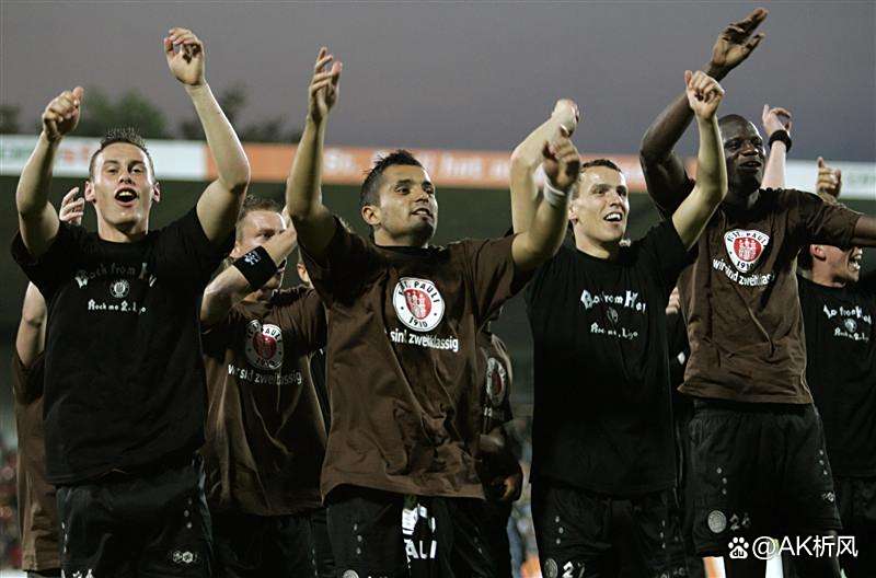 ayx-拜仁后卫神勇救险，助球队成功保级，安全一直点击我的以下原因品牌.-ayx