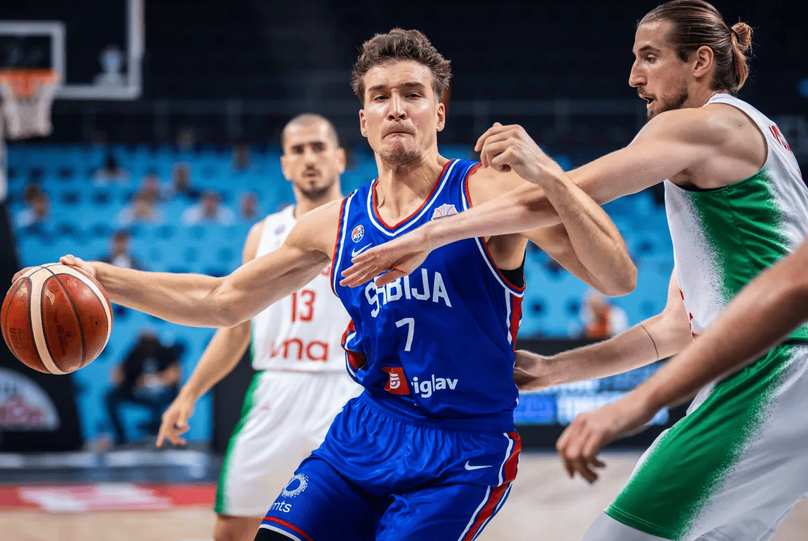 爱游戏-关于赛地聚焦：西甲赛前热度飙升，圣安东尼奥马刺伤情更新，更衣室稳定，球队文化再被提及的信息-爱游戏