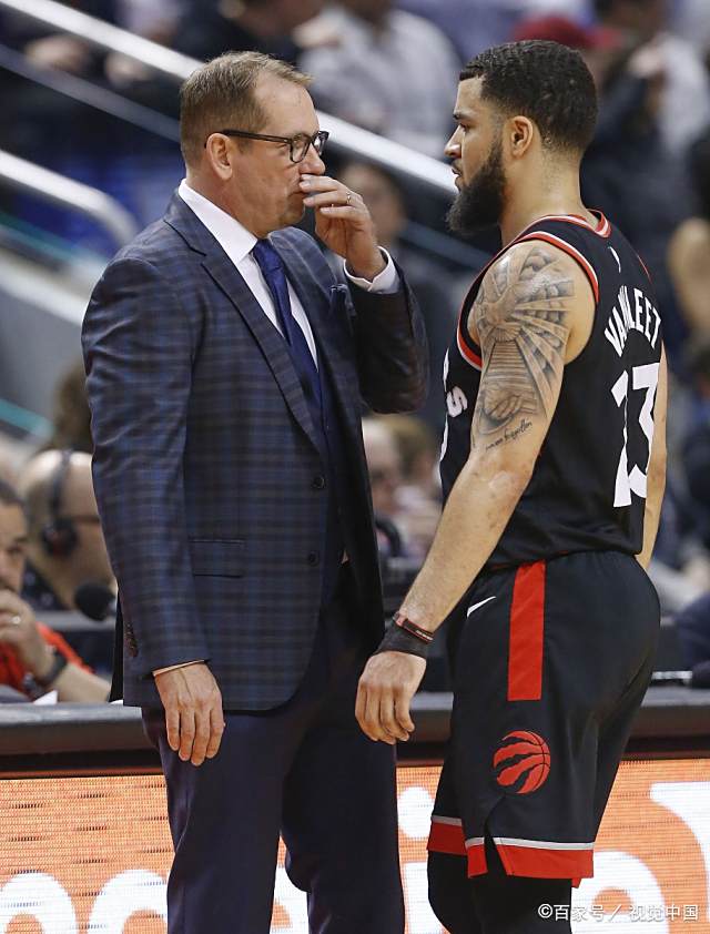 多伦多猛龙训练开放日，清晨止住颓势引欢呼，欧联在即，控场能力受关注